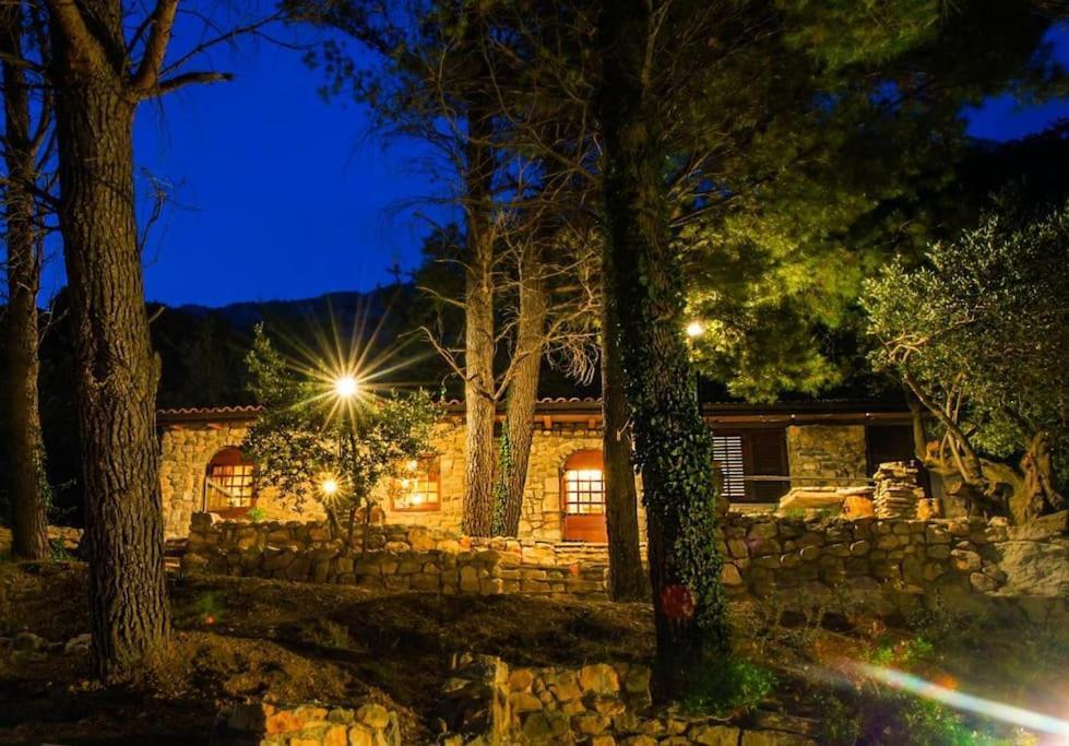 Holiday Home Raos - A Special Stonehouse, 布雷拉 外观 照片
